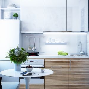 Креативный и современный дизайн кухни размером 5,5 кв.м.